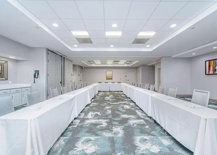 Hilton Garden Charleston Airport