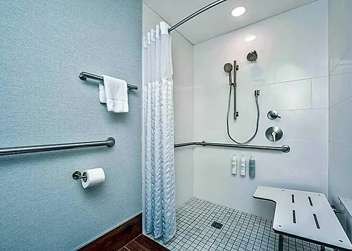 Hilton Garden Charleston Airport Hotel 3*